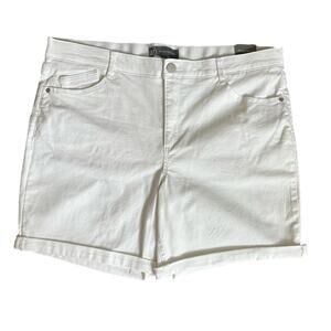 Wit & Wisdom AbSolution Stretch Twill Casual Shorts White Size 18 Summer Comfy